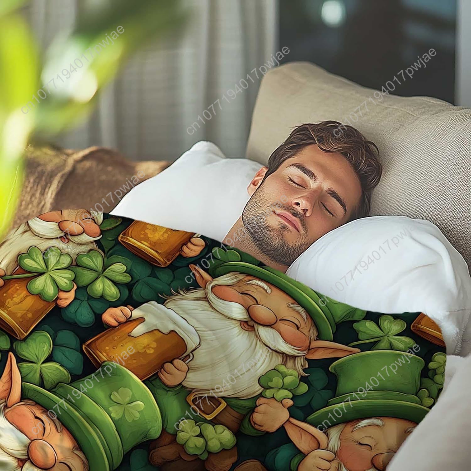 St. Patrick’s Day Gnome Throw  - Home Textiles & Furnishings ulasan dan harga
