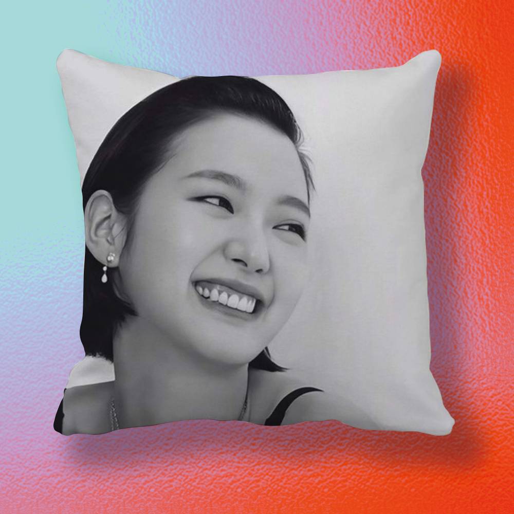Korean Actor  Kim Go-eun  Pill - Home Textiles Definition ulasan dan harga